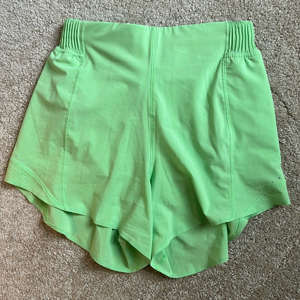Lululemon Hotty Hot SE 4”